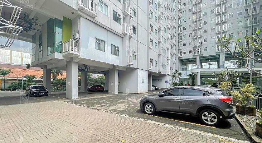 RedLiving Apartemen Easton Park Jatinangor - Rajes Room
