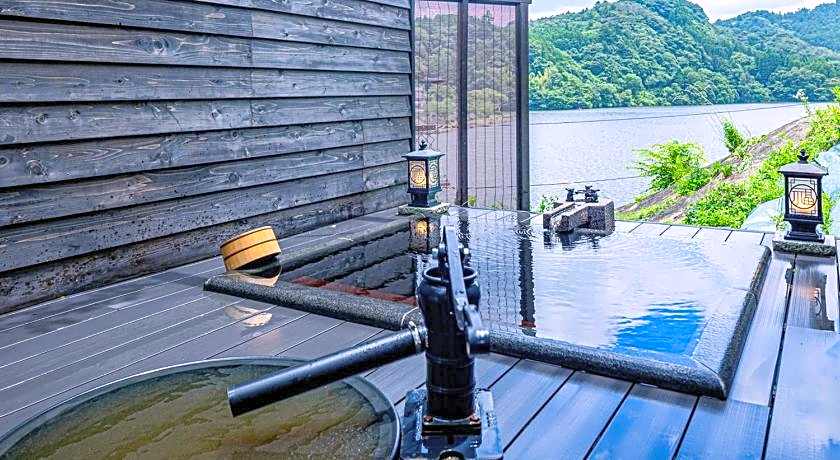 Kameyama Onsen Hotel