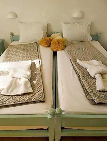 Double or Twin Room with Partial Sea View