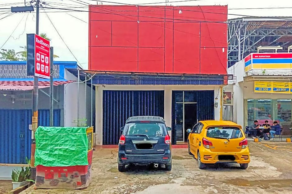 RedDoorz Syariah near Universitas Bengkulu