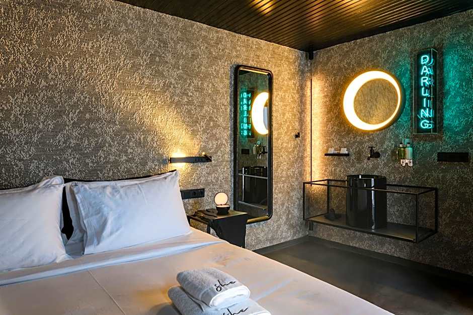 She Mykonos Boutique Hotel