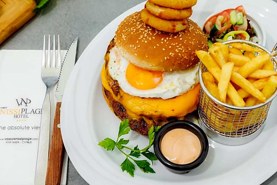 Vassos Nissi Plage Hotel & Spa