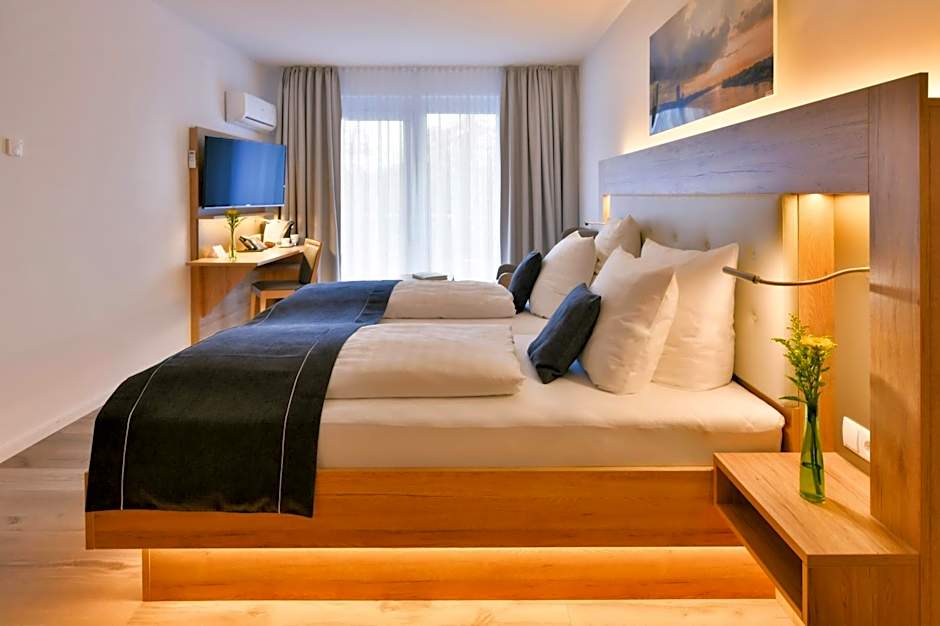 Four Stars by City Hotel