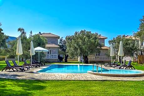 Villa *Orizontas*/5' from town-sea/Mountain view