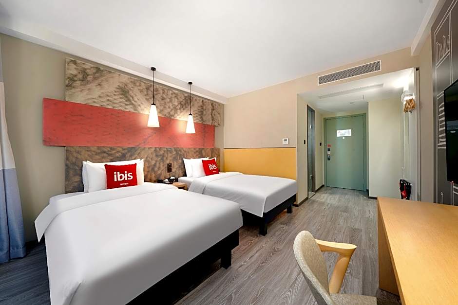 Ibis Harbin West Railway Station Wanda plaza hotel