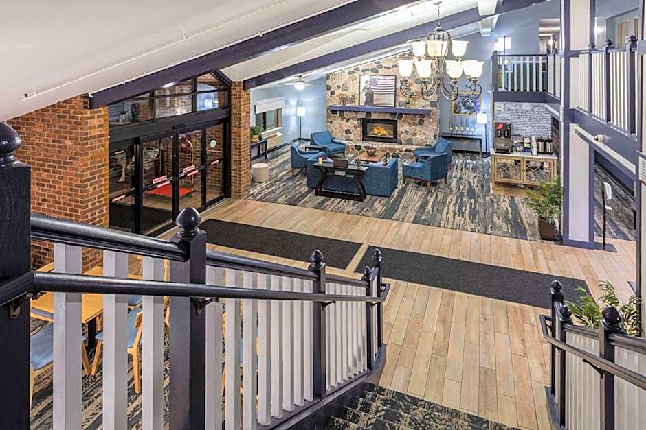 AmericInn by Wyndham North Branch