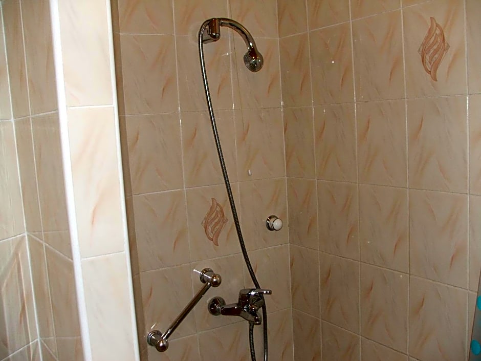 Uroczy Domek Z Ogrodem I Tarasem