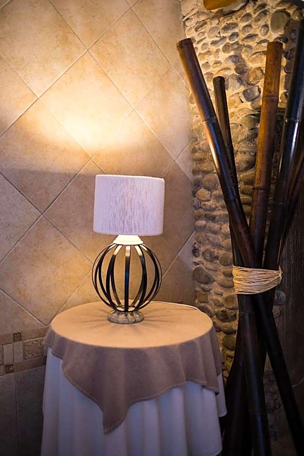 In Provence Hôtel - Expérience Authentique