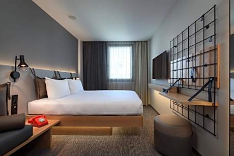 Moxy Sleeper Queen Room