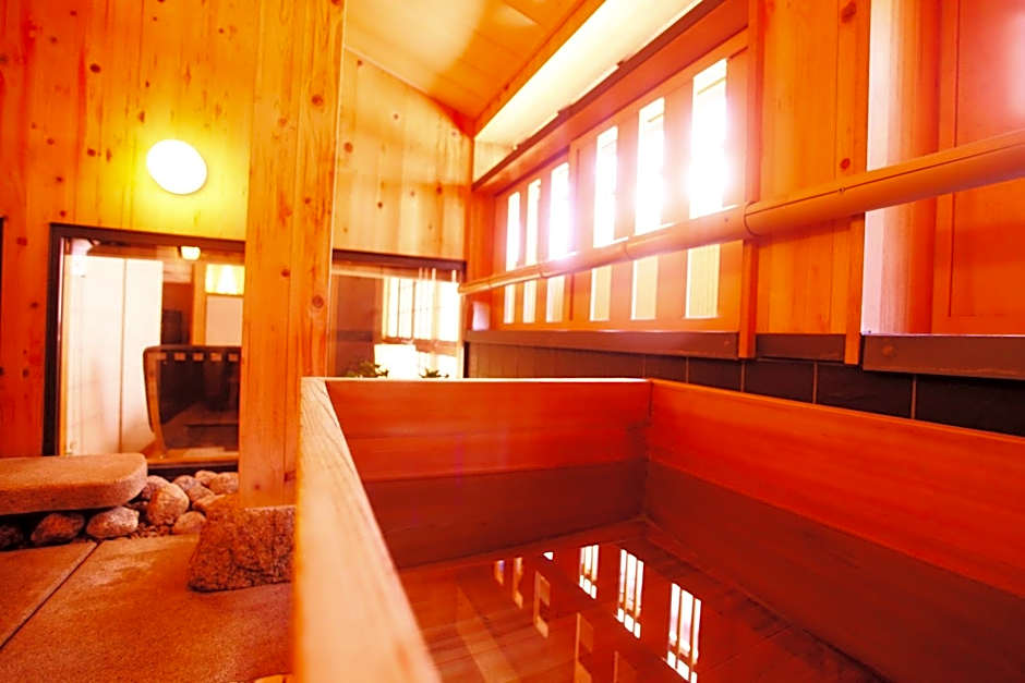 AKARI et KAORI formerly Taizanso