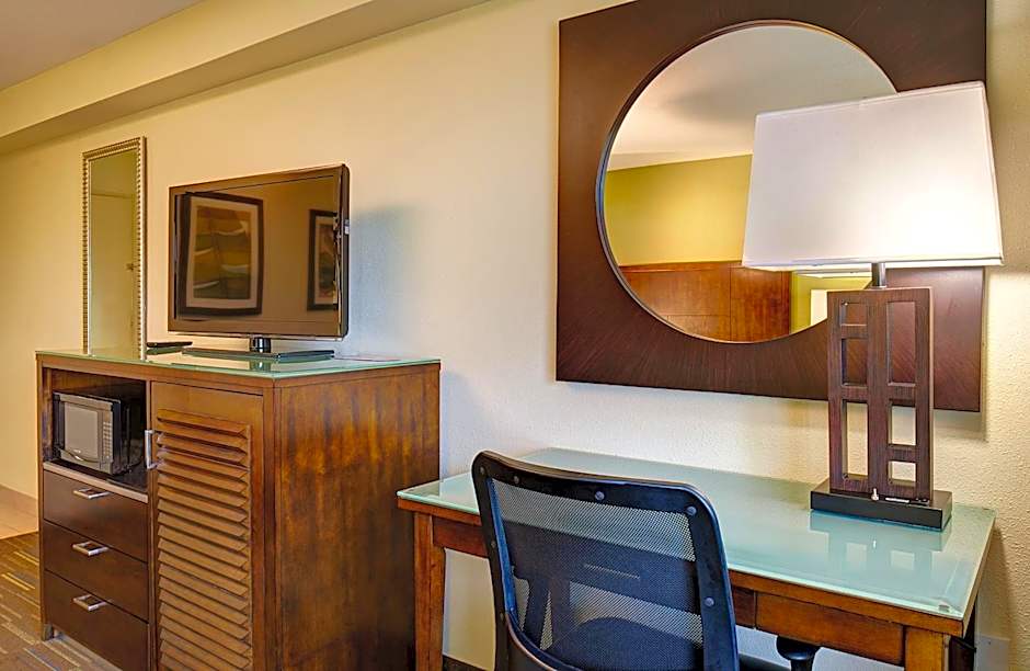 Holiday Inn Express San Diego South - National City By IHG