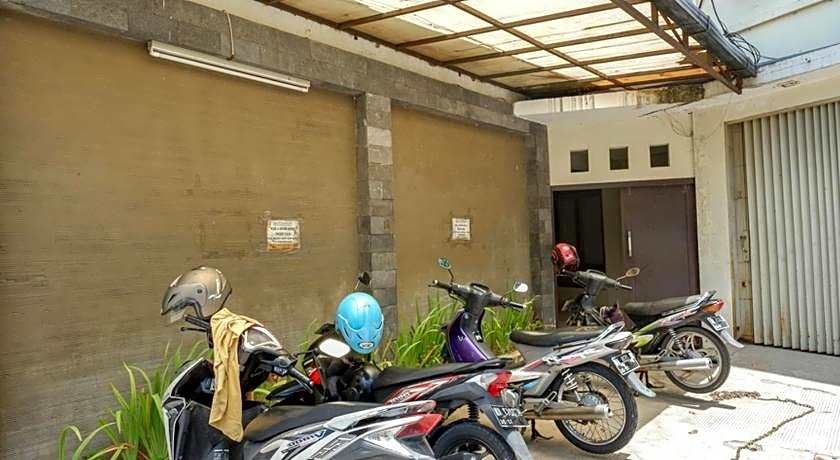 RedDoorz @ Jalan Sriwijaya Semarang