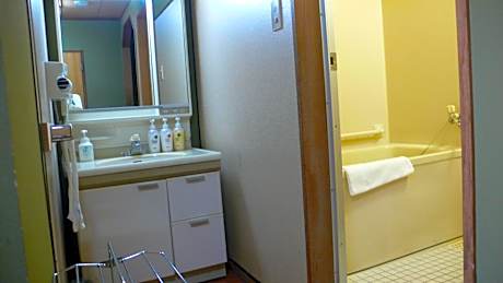 Family Room with Garden View