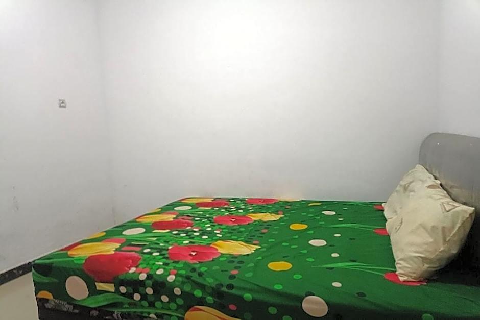 Hotel O Penginapan Annisya Near SMA Negeri 2 Mataram