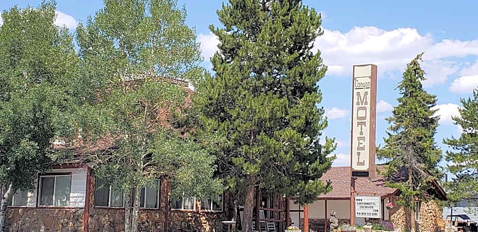 Canyon Motel near Rocky Mountain National Park