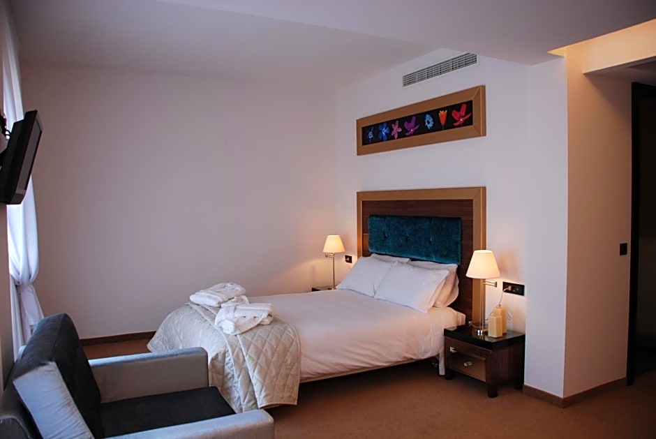 Dovitel Boutique Hotel