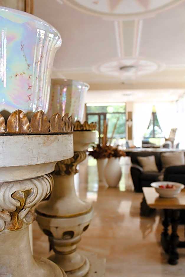 Art Hotel Pandos