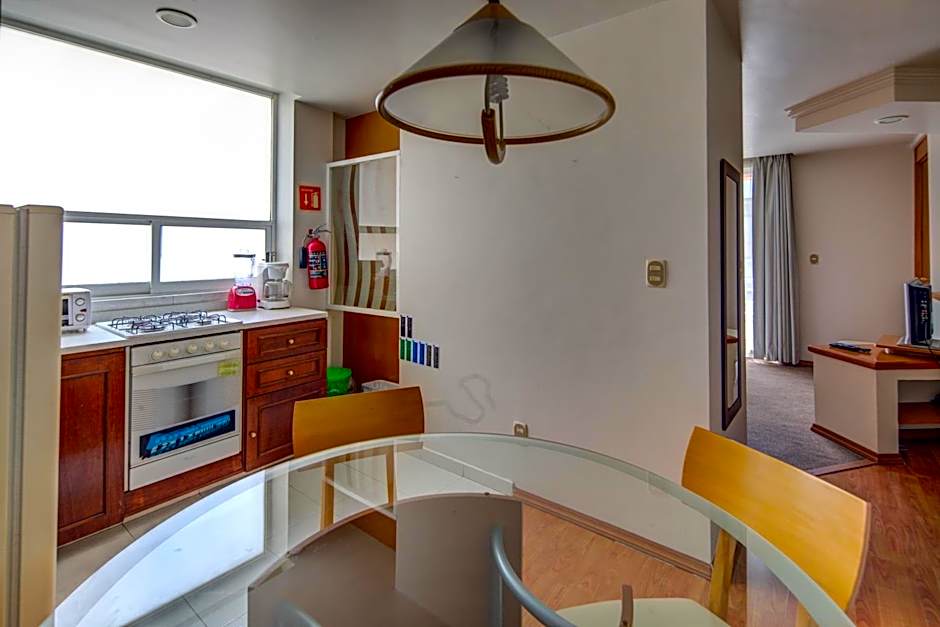 Grupo Kings Suites - Bosques de Duraznos 78