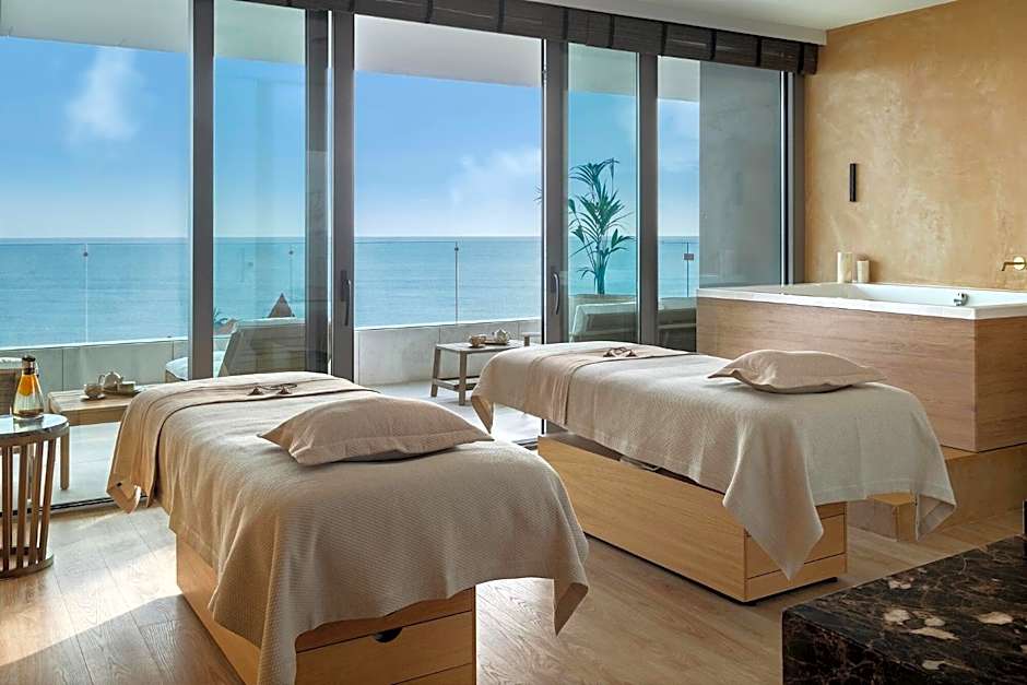 EVOLUTION Cascais-Estoril Hotel