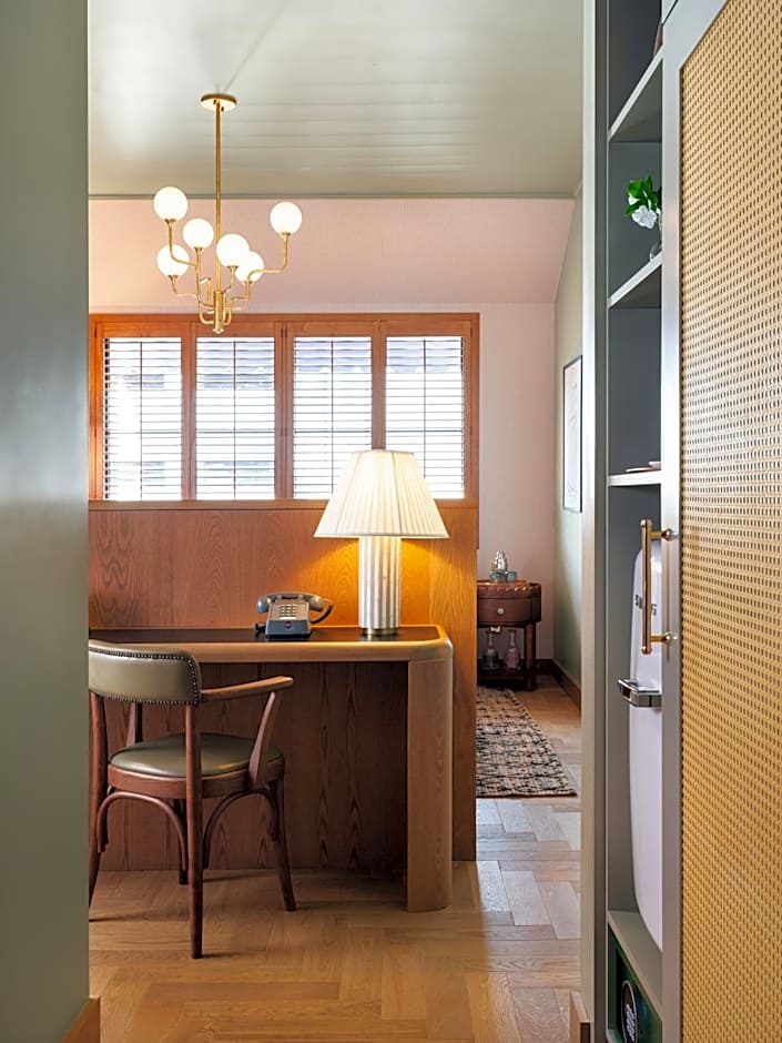 Palihouse Hyde Park Village