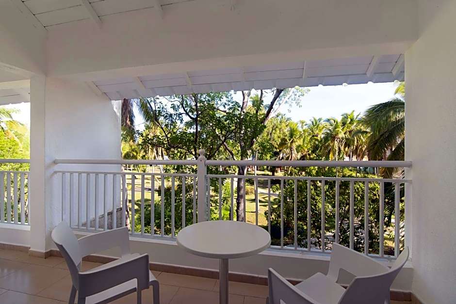 Wyndham Alltra Samana All Inclusive Resort