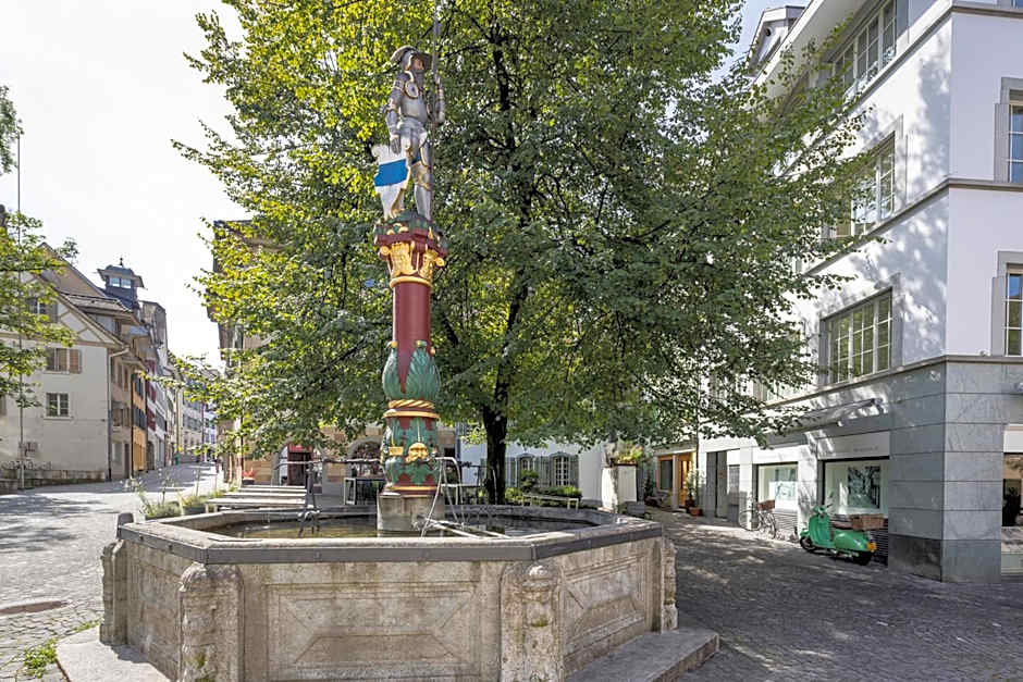 ARISER - Zug Old Town Suites