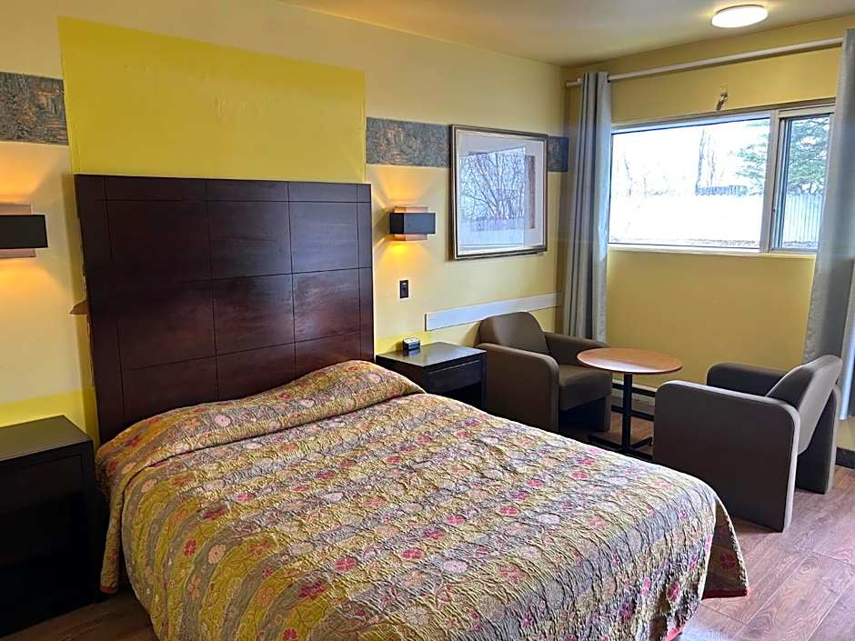 Motel R-100