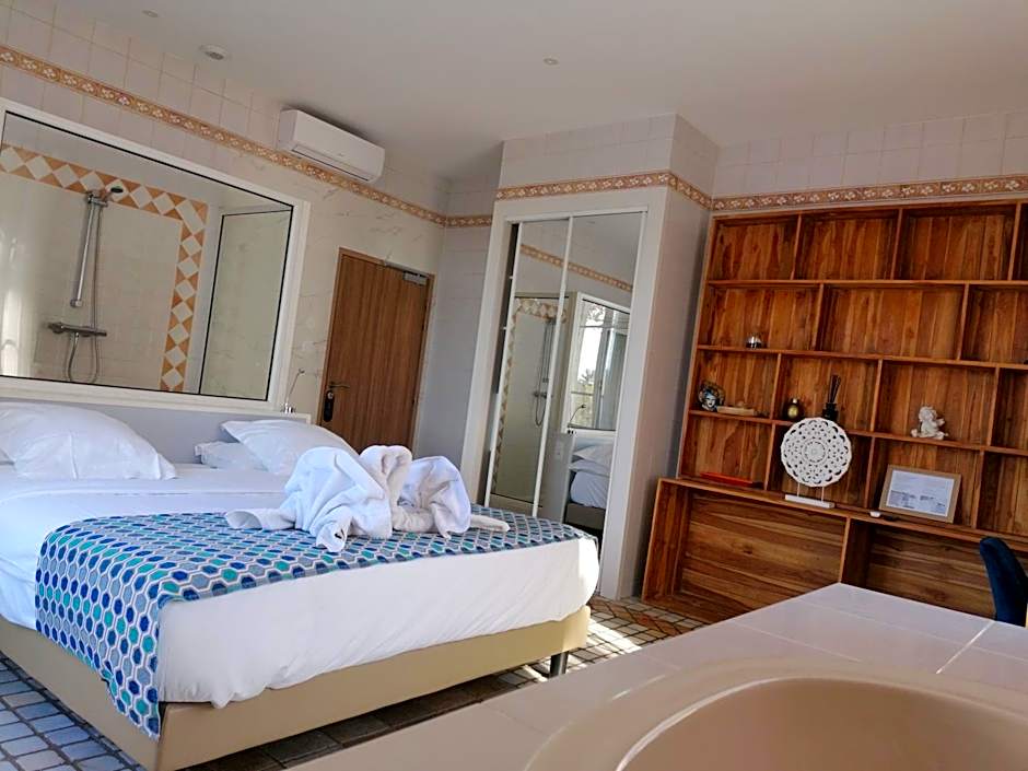 DOMAINE DE LA NERTHE- HOTEL PROVENCE MEDITERRANEE