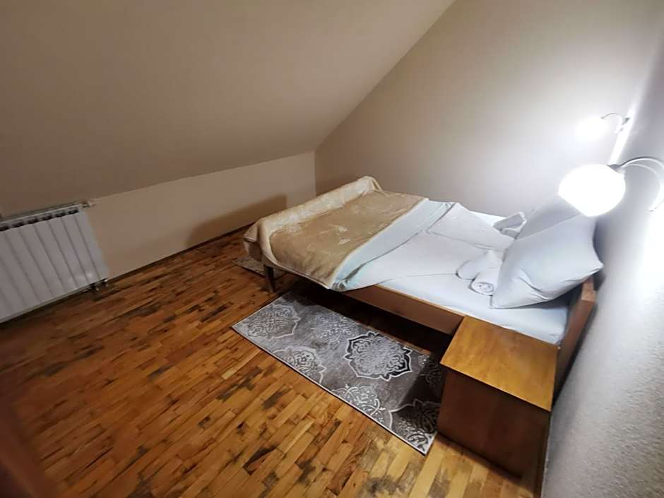 Hotel Gacka