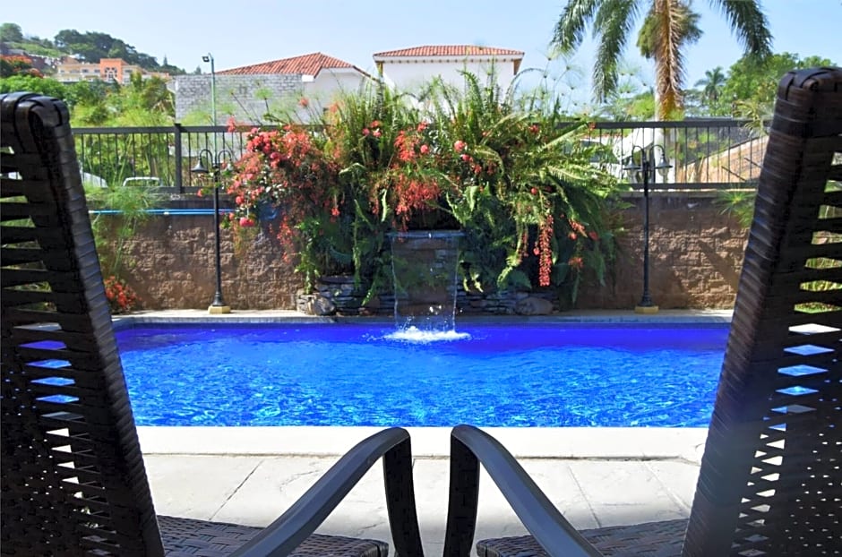 Beverly Hills: Hotel & Business