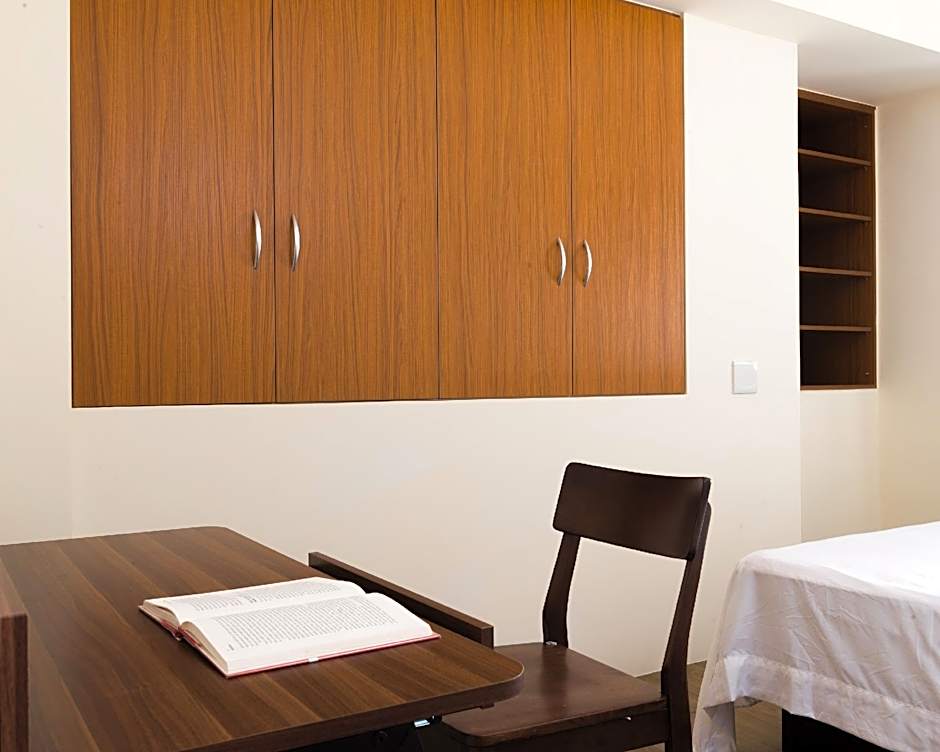 Zhongxiao Fuxing Sogo 3B2b 2 Min to MRT