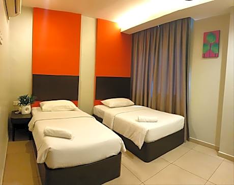 Standard Twin Room