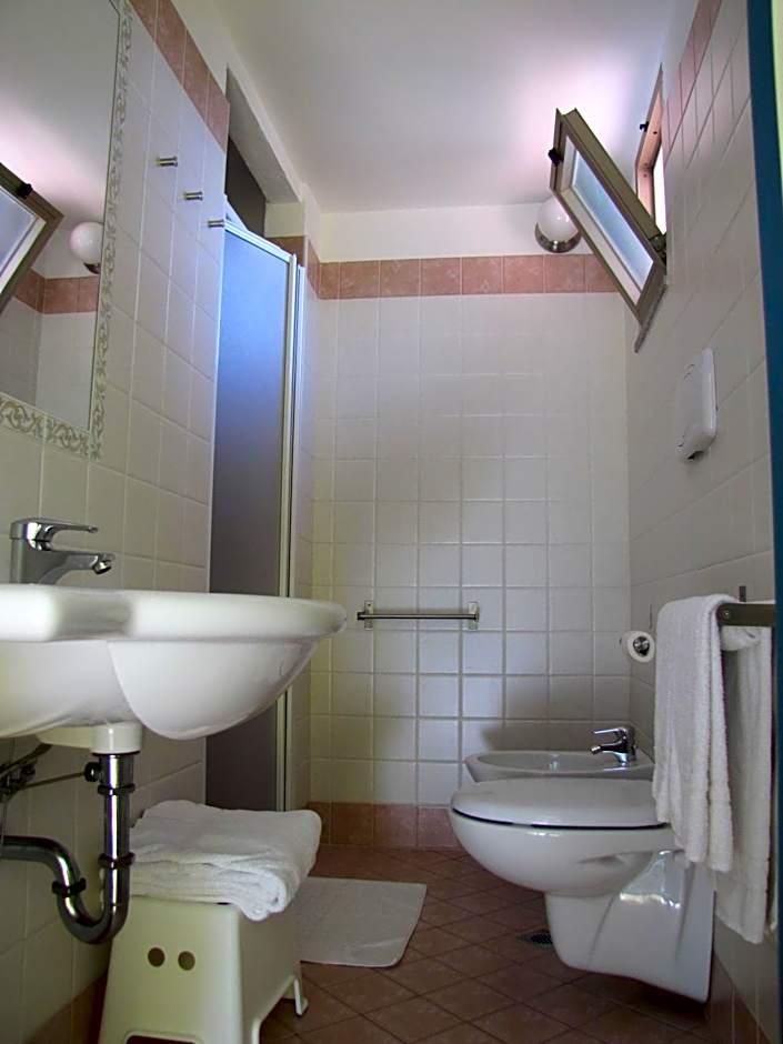 Hotel Etna - Hotel per Coppie e Famiglie con Parcheggio e Spiaggia