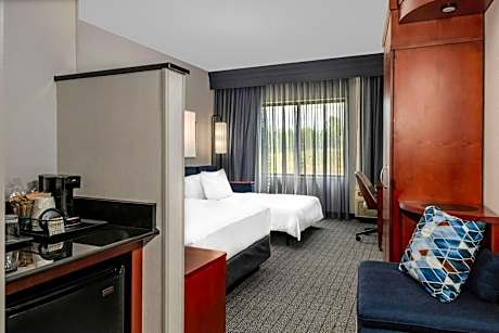 King Room with Roll-In Shower and Sofa Bed - Mobility Access/Hearing Accessible