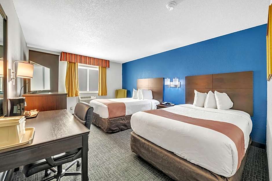 City Center Inn by OYO I-64 Newport News