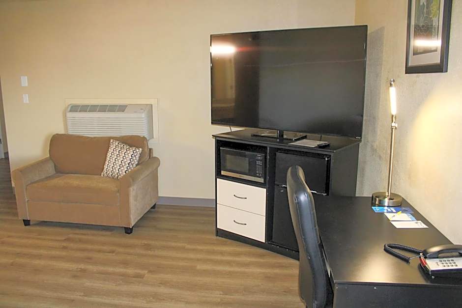 Photo 1 of 9 of Studio 1 King Bed Suite