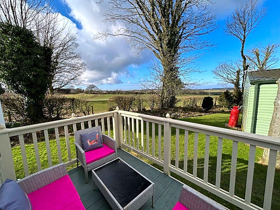 24 The Beeches Caravan Park