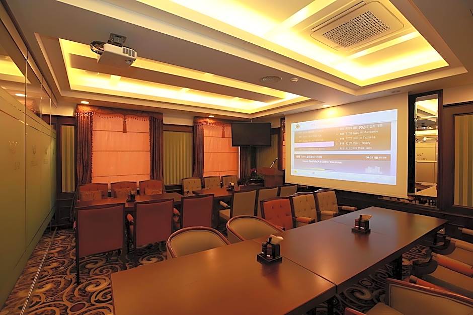 Tongyeong Gallery Hotel