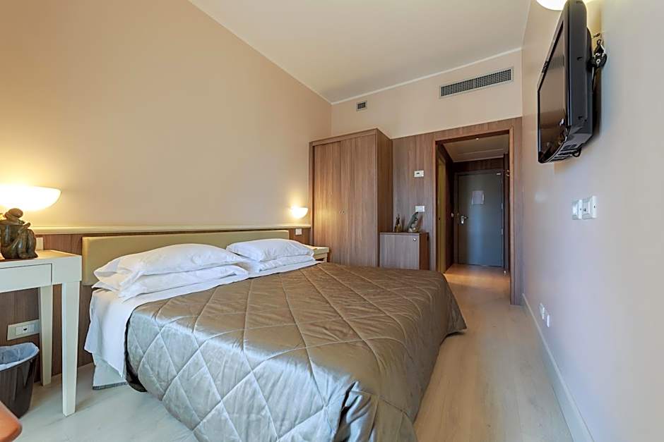 Hotel Mirasole International