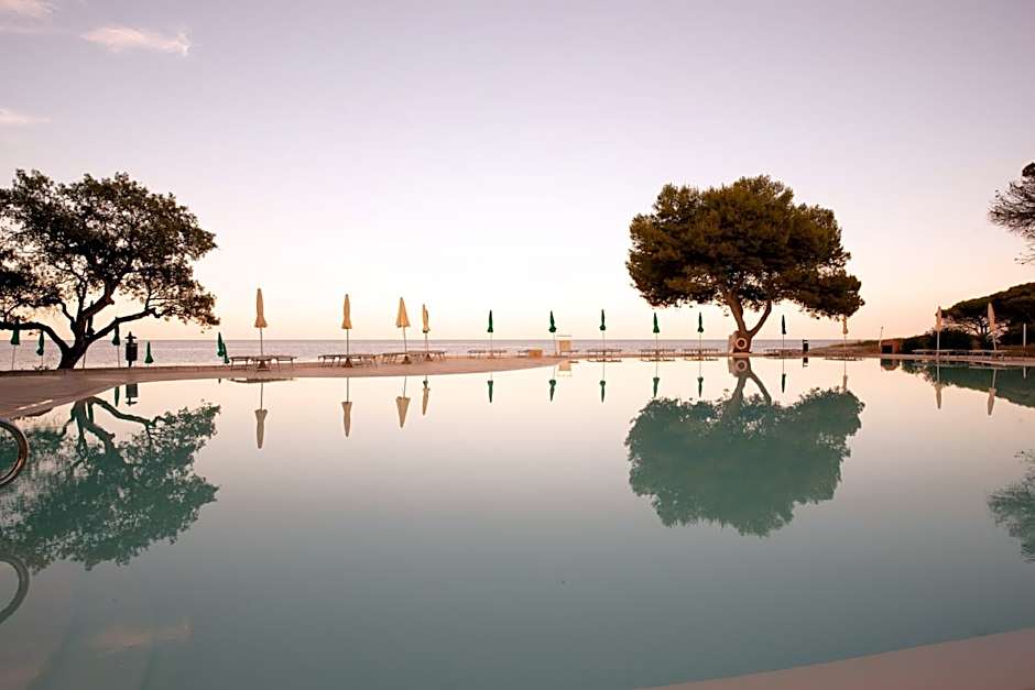 Club Hotel Marina Seada Beach