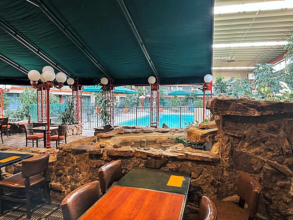 Clarion Inn
