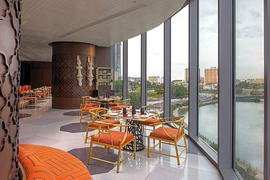 ITC Ratnadipa, a Luxury Collection Hotel, Colombo