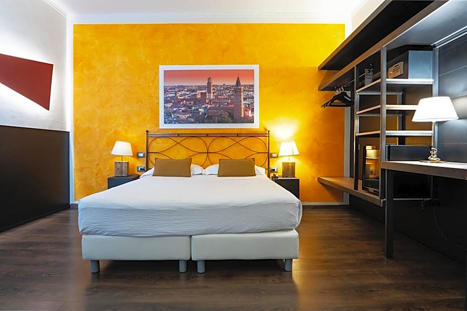 Hotel Italia