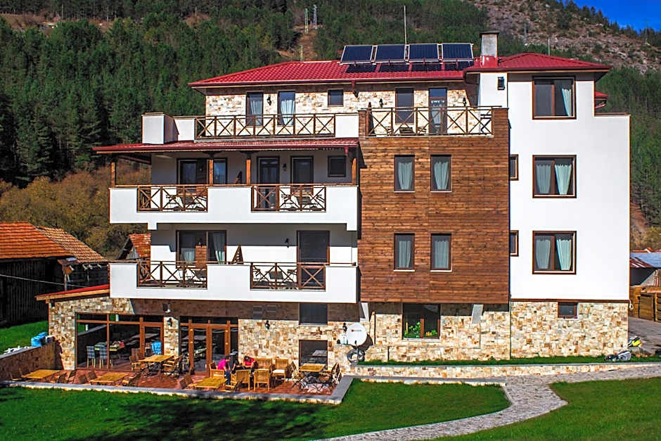 Trigrad Hotel