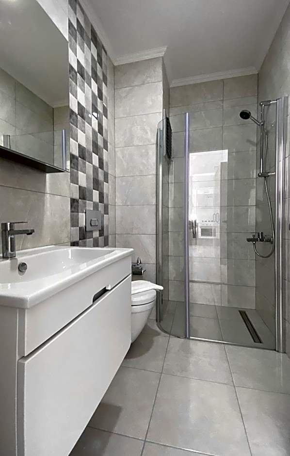 Azize Palas Apart Otel