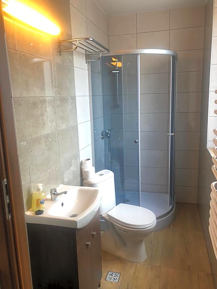 Aparthotel WADOWICE & Hostel GENERY