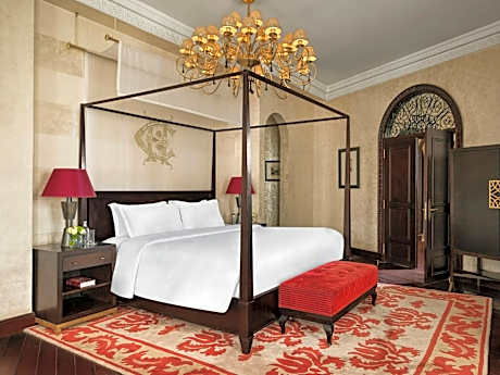 Palace Cataract Nile View Suite