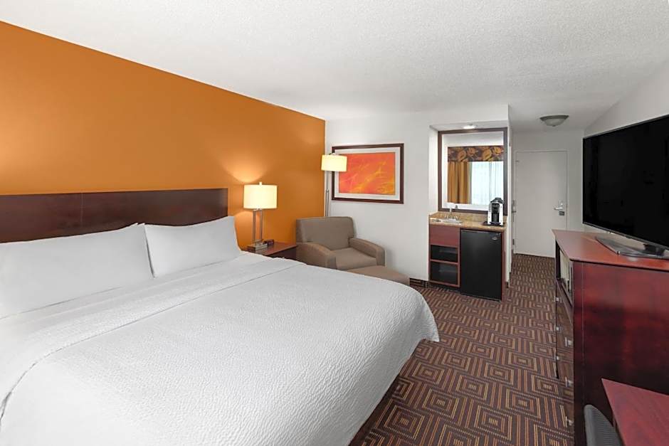 Holiday Inn Knoxville West- Cedar Bluff Rd by IHG