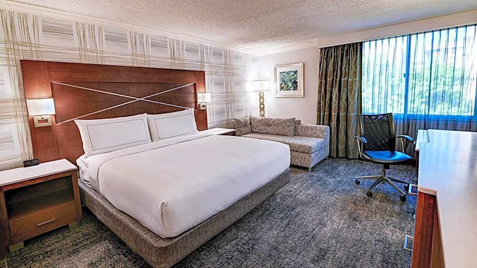 DoubleTree by Hilton Madison Downtown