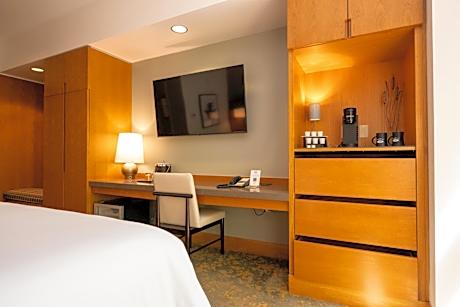 Queen Room with Two Queen Beds - Disability Access
